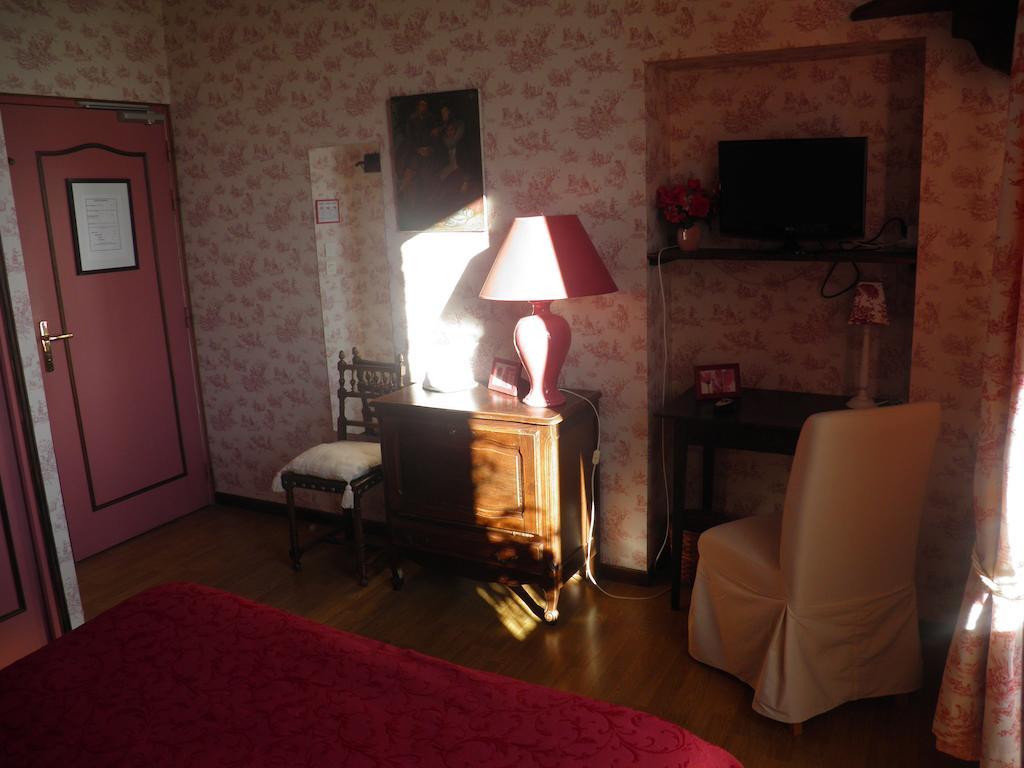 Hotel La Ferme Des 3 Maillets Avaray Esterno foto