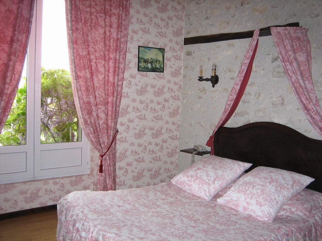 Hotel La Ferme Des 3 Maillets Avaray Esterno foto