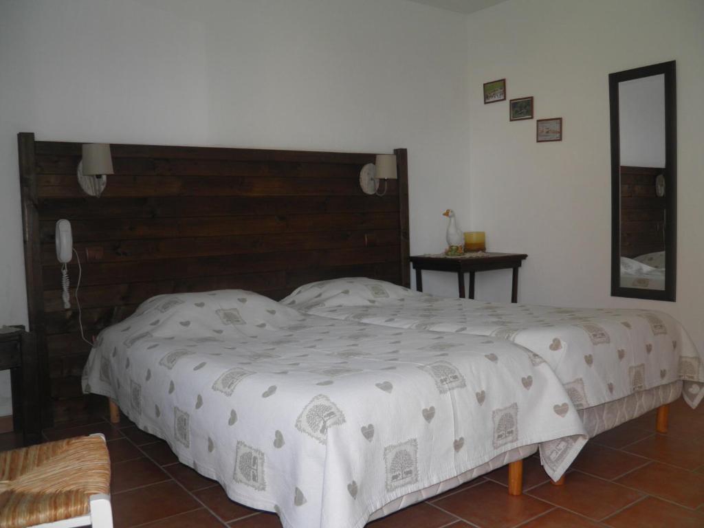 Hotel La Ferme Des 3 Maillets Avaray Camera foto